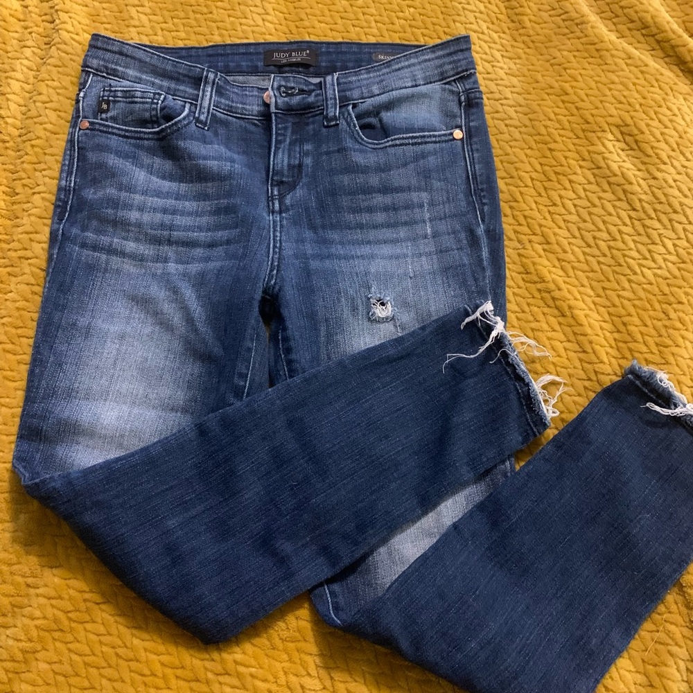 Judy Blue Jeans distressed